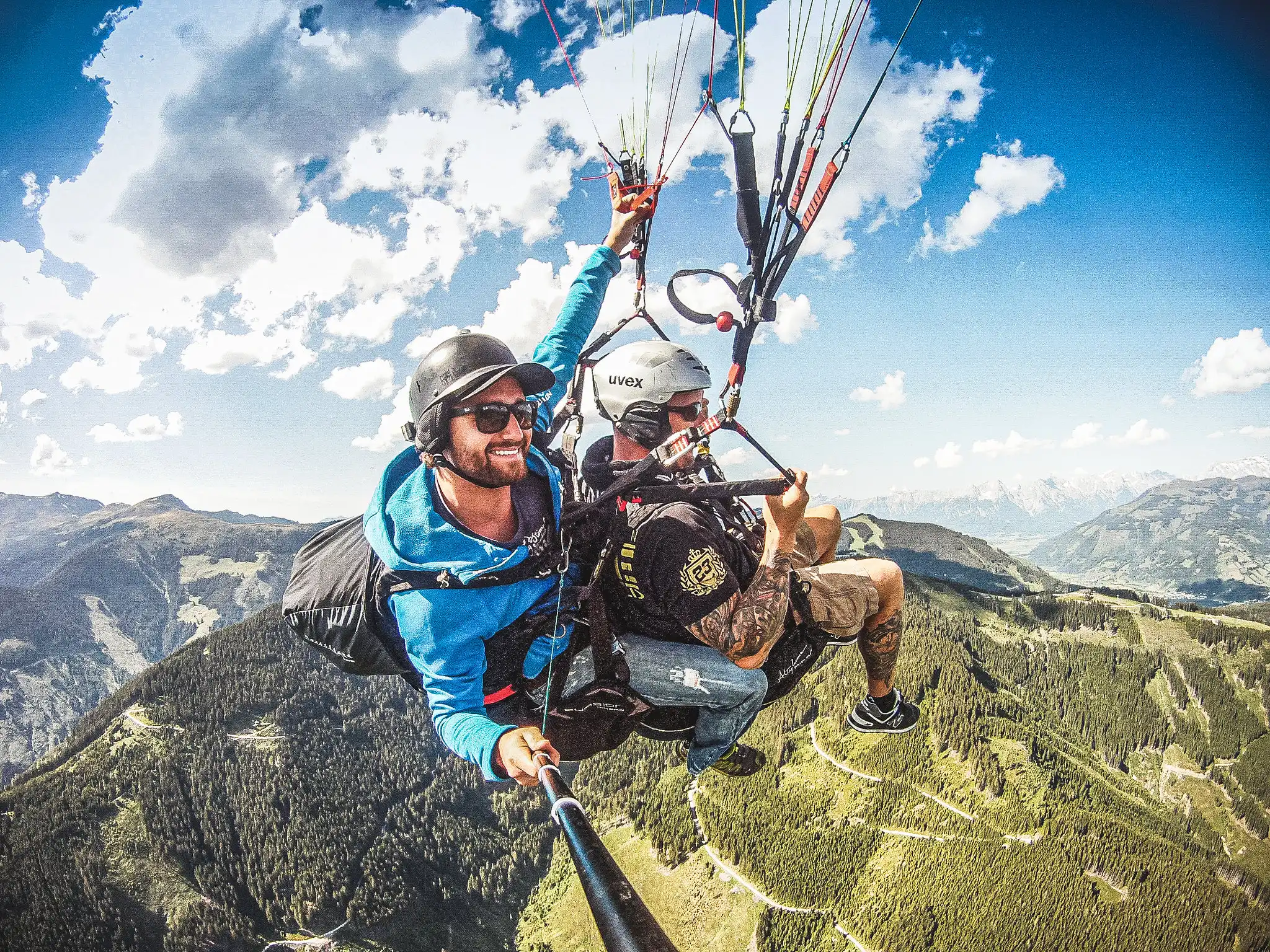 Tandem paragliding in Saalbach and Hinterglemm